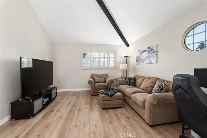 Upstairs loft great for watching movies, or computer area or you decide
