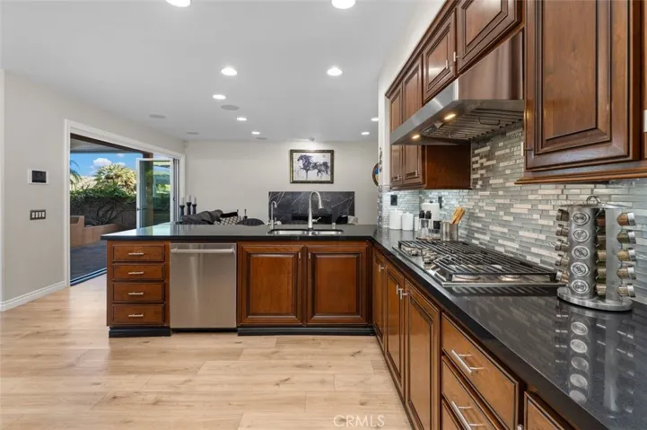 Quartz countertops!