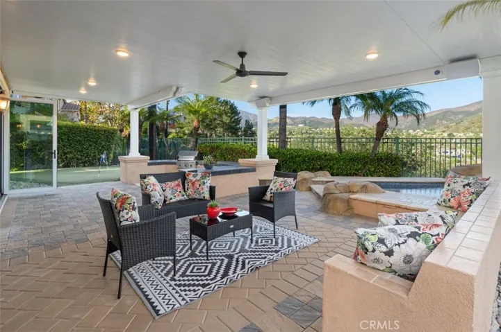 Enjoy your backyard with rolling hills views!