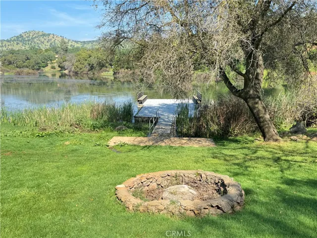 Lake (amenity)