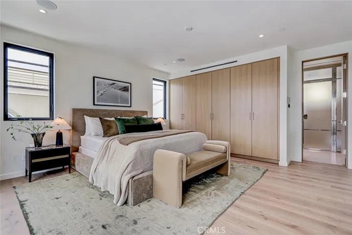 master with second closet