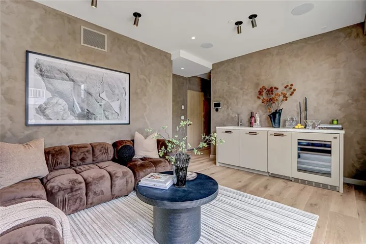 315 25th, Manhattan Beach, California 90266
