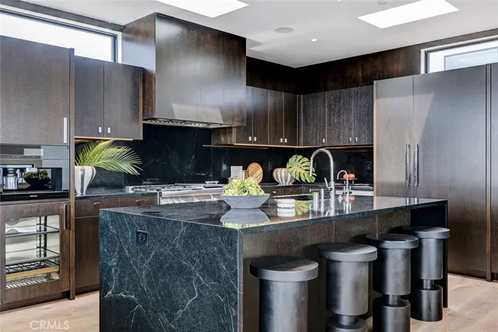 315 25th, Manhattan Beach, California 90266