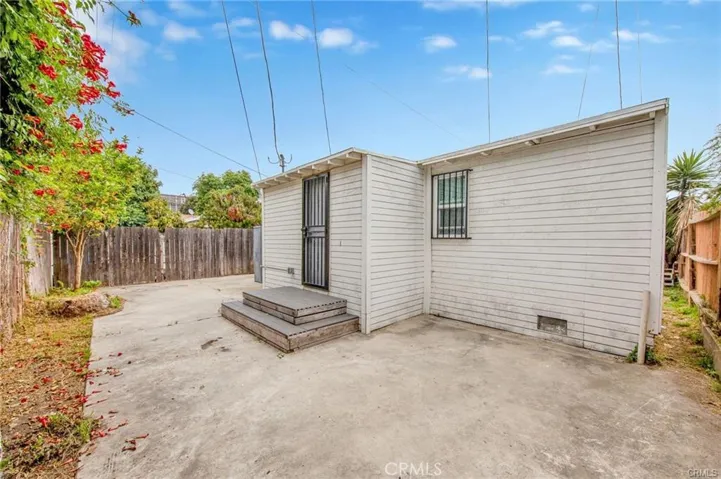 Vacant back unit rear yard