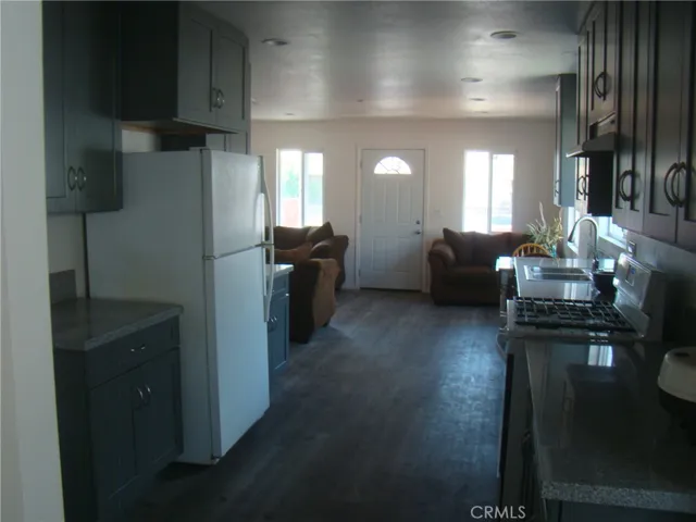 Kitchen-LR