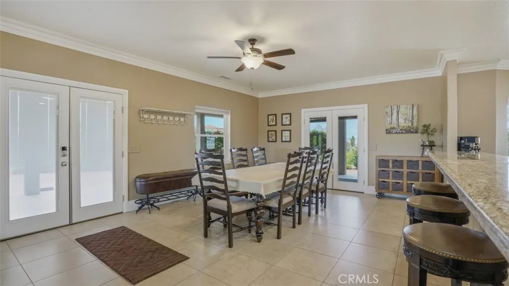 Spacious Dining Room