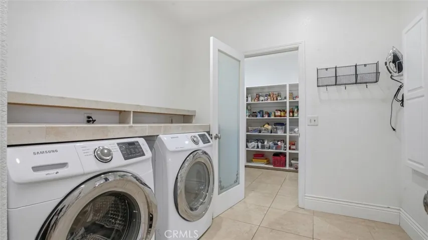 Laundry Room / Walk-in Pantry Entry