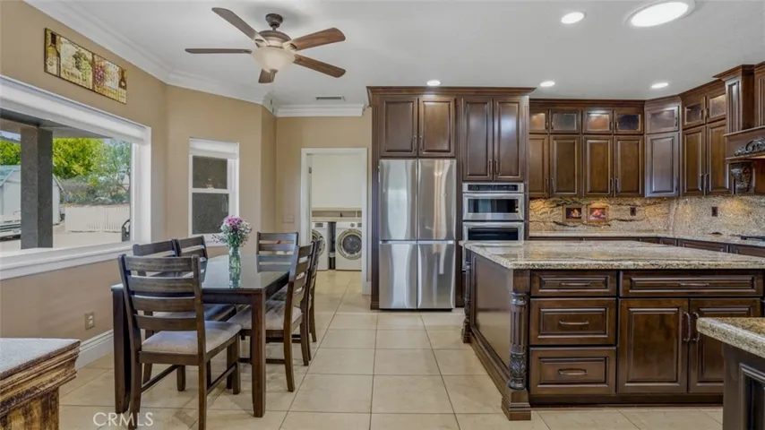 Kitchen Nook /Kitchen