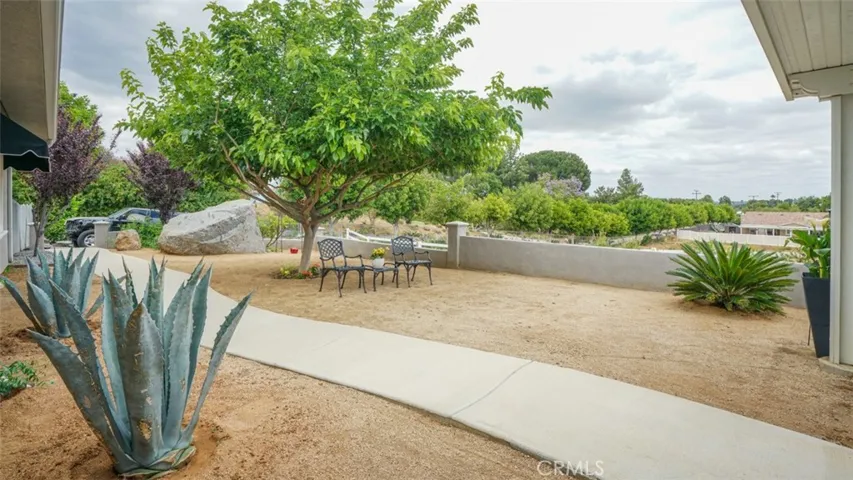 Front Yard Relaxation Area