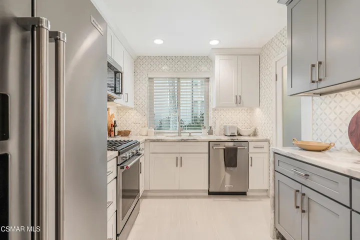 31556 Agoura Road 2, Westlake Village