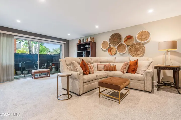 31556 Agoura Road 2, Westlake Village