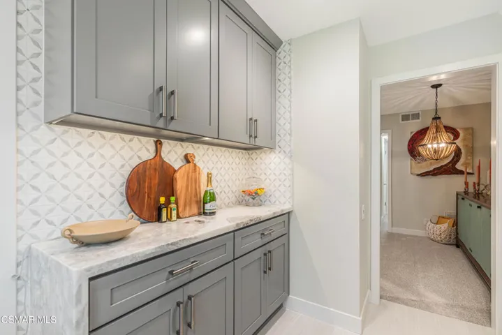 31556 Agoura Road 2, Westlake Village
