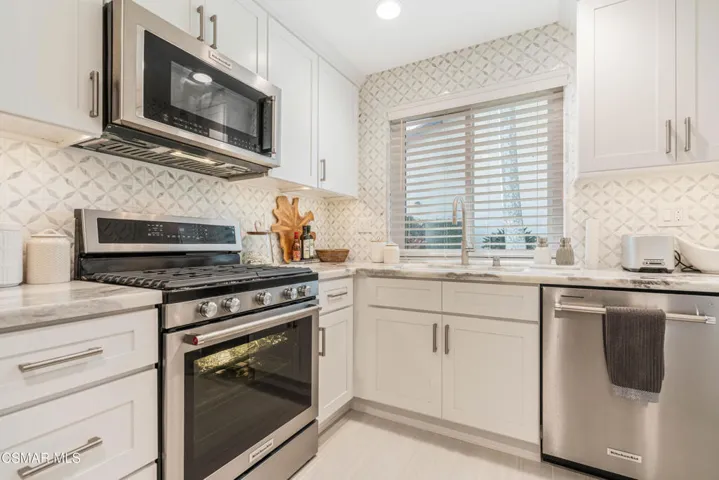 31556 Agoura Road 2, Westlake Village