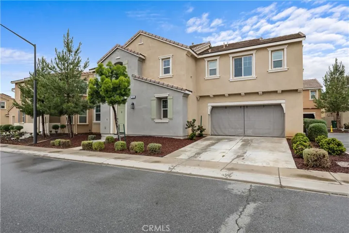 921 Bluebell, Beaumont, California 92223