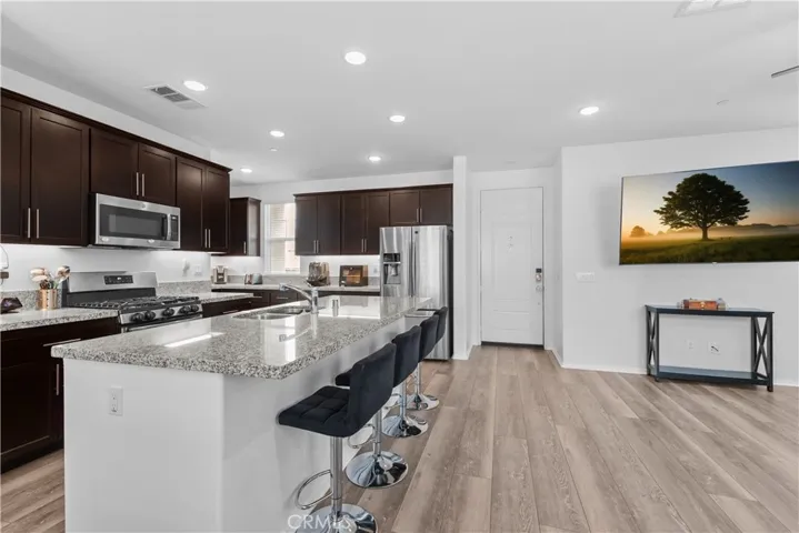 921 Bluebell, Beaumont, California 92223