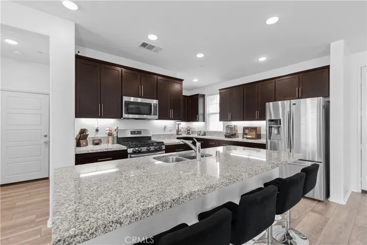 921 Bluebell, Beaumont, California 92223