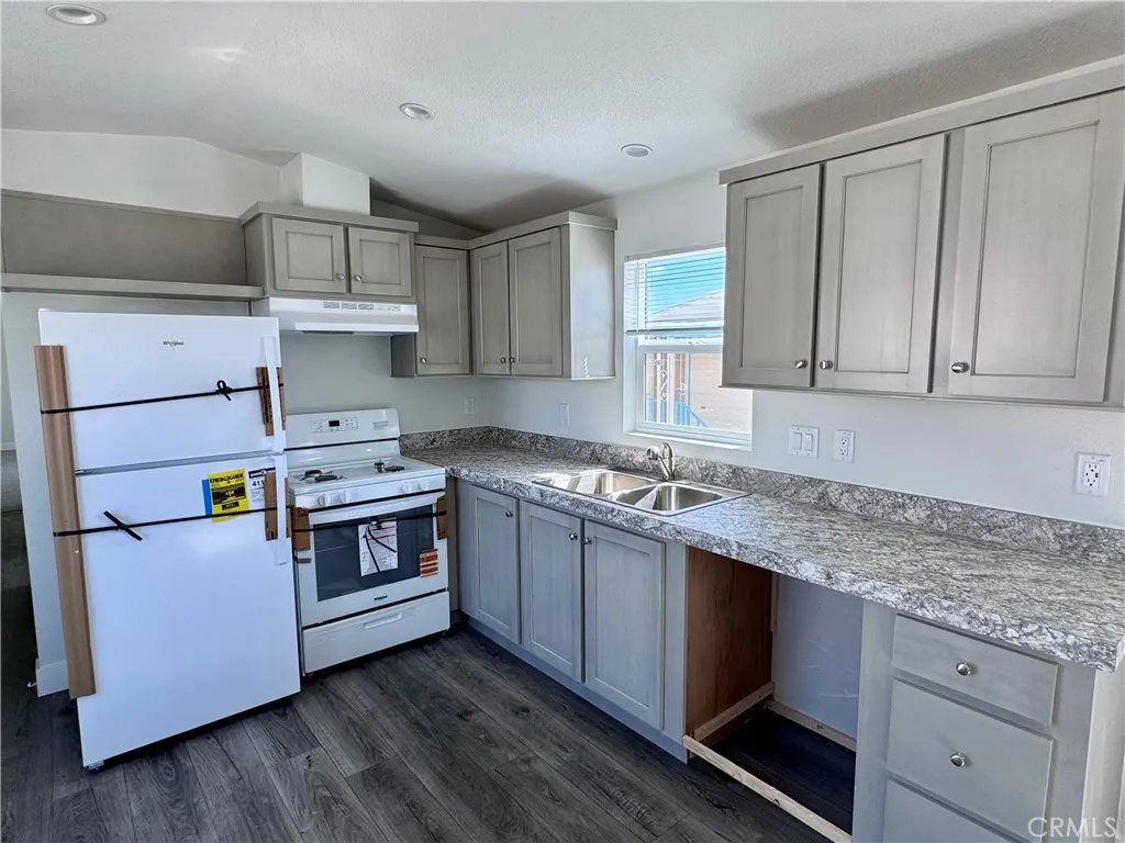 Dishwasher to be installed before the close of escrow