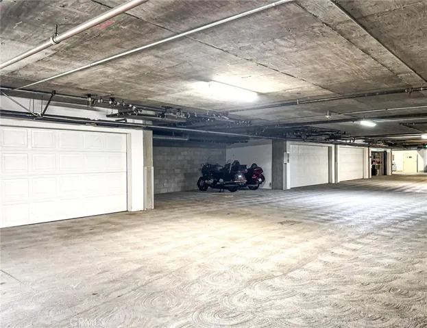 Parking garage/space #157 (P1)