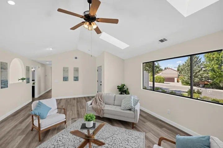 2468 Falcon Drive, Paso Robles, California 93446 — photo 4