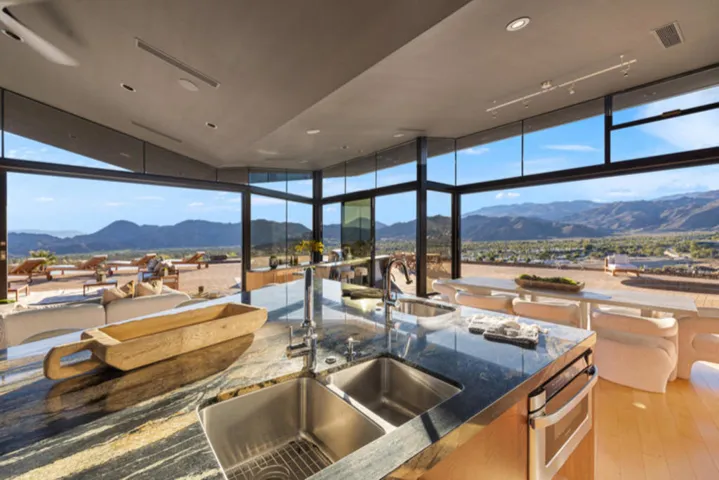 037_220-print-am4a3367_182