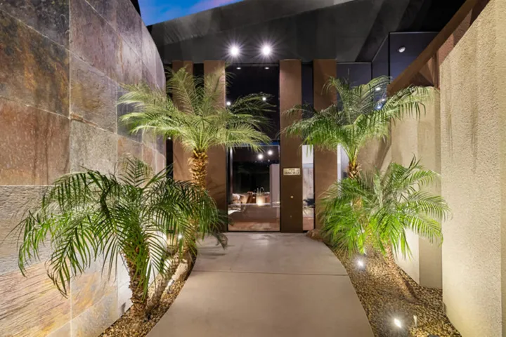 011_44-print-am4a4242_112