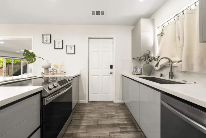 39666 Whitecap Way, Fremont, California 94538