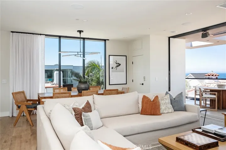 3203 Vista Drive, Manhattan Beach, California 90266