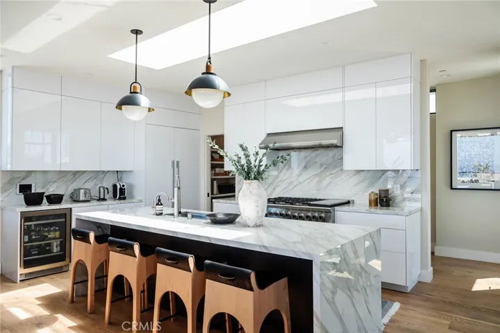 3203 Vista Drive, Manhattan Beach, California 90266