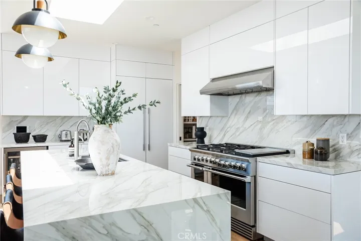 3203 Vista Drive, Manhattan Beach, California 90266