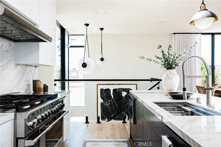 3203 Vista Drive, Manhattan Beach, California 90266