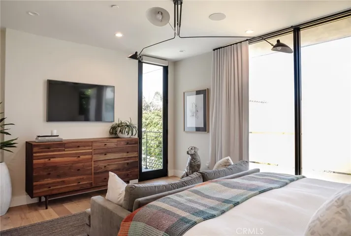 3203 Vista Drive, Manhattan Beach, California 90266