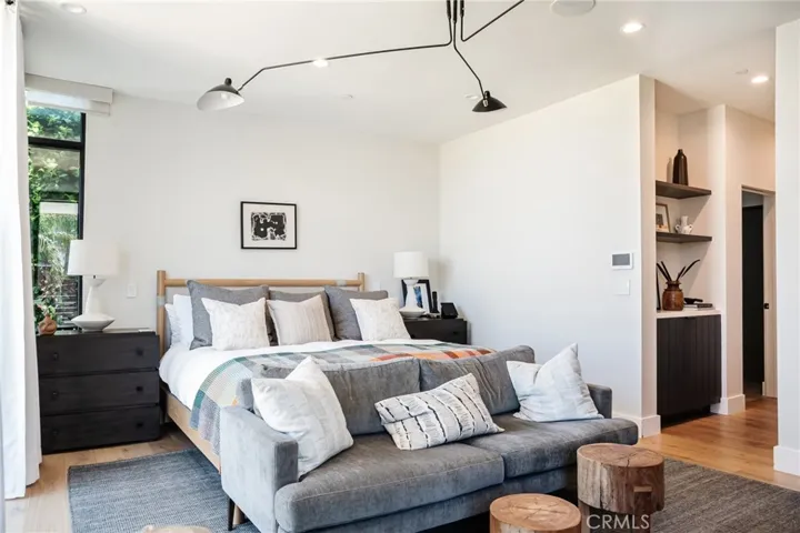 3203 Vista Drive, Manhattan Beach, California 90266