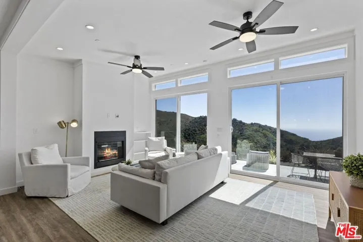 3065 S S Foose Road, Malibu, California 90265