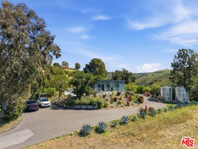 3065 S S Foose Road, Malibu, California 90265