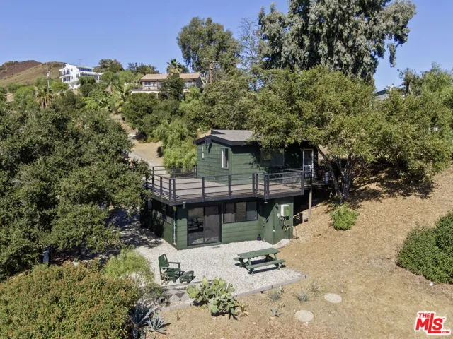 GUEST HOUSE-BACK
