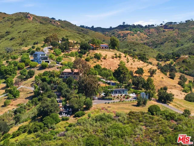 3065 S S Foose Road, Malibu, California 90265