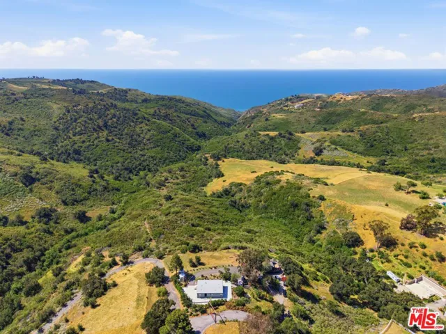 3065 S S Foose Road, Malibu, California 90265