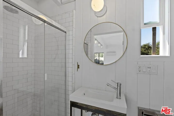 3065 S S Foose Road, Malibu, California 90265