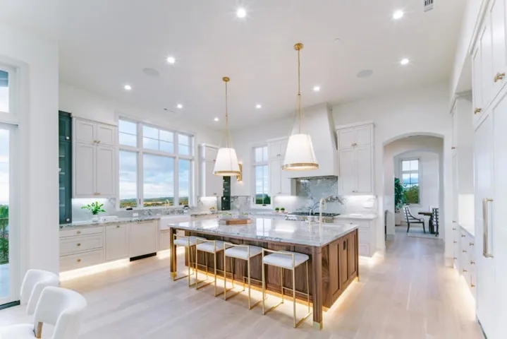 8210 Manjares, Monterey, California 93940