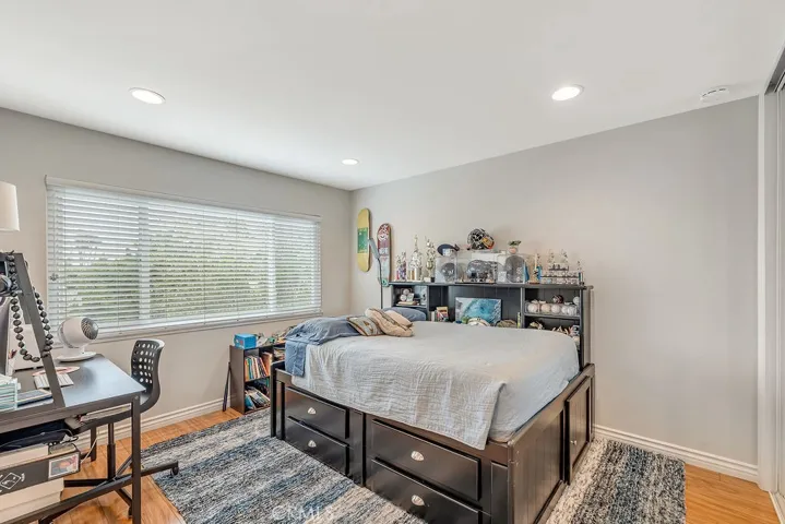 Upstairs bedroom #2