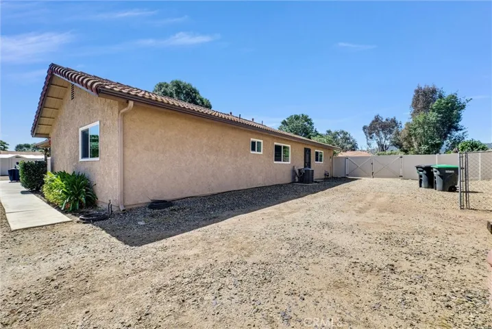 RV access w/2 gates