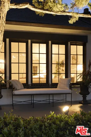 2420 Catherine Road, Altadena, California 91001