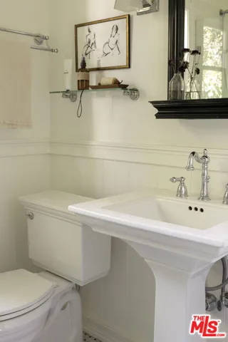 2420 Catherine Road, Altadena, California 91001