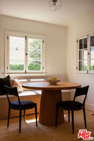 2420 Catherine Road, Altadena, California 91001