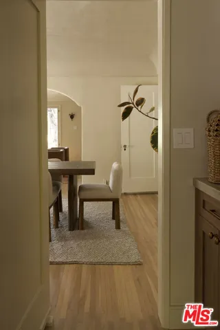 2420 Catherine Road, Altadena, California 91001