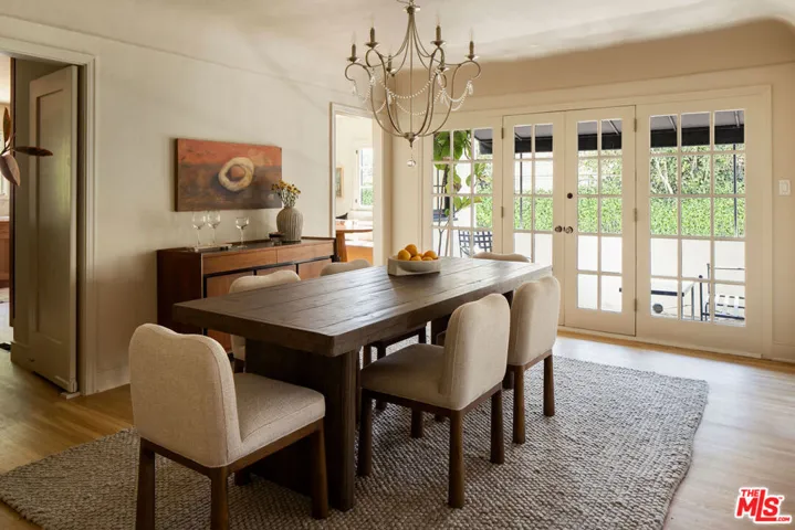 2420 Catherine Road, Altadena, California 91001