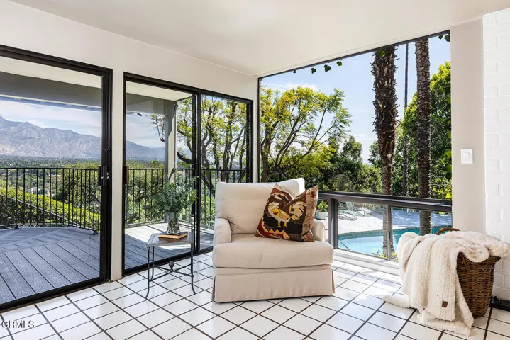 1018 Glen Oaks Blvd 051-mls