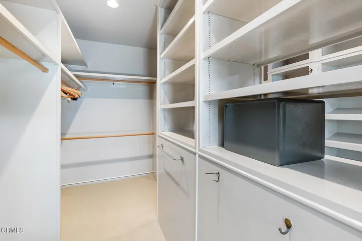 1018 Glen Oaks Blvd 042-mls