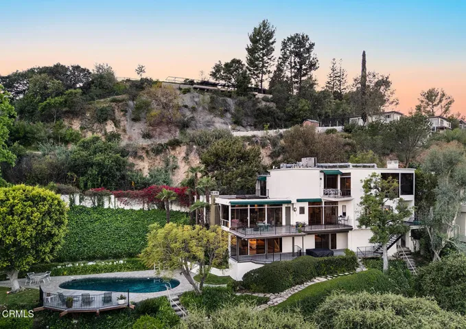 1018 Glen Oaks Blvd 087-mls