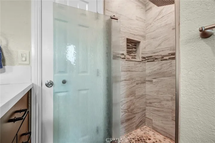 stand up shower in upstairs bath